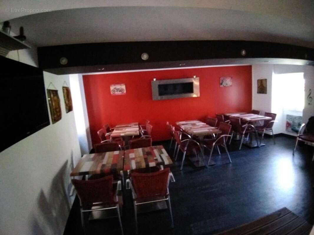 Photo 2 - Commerce à SAINT-VALLIER-DE-THIEY