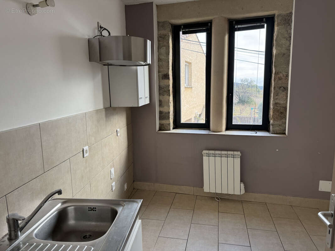 Appartement à MONTPEYROUX