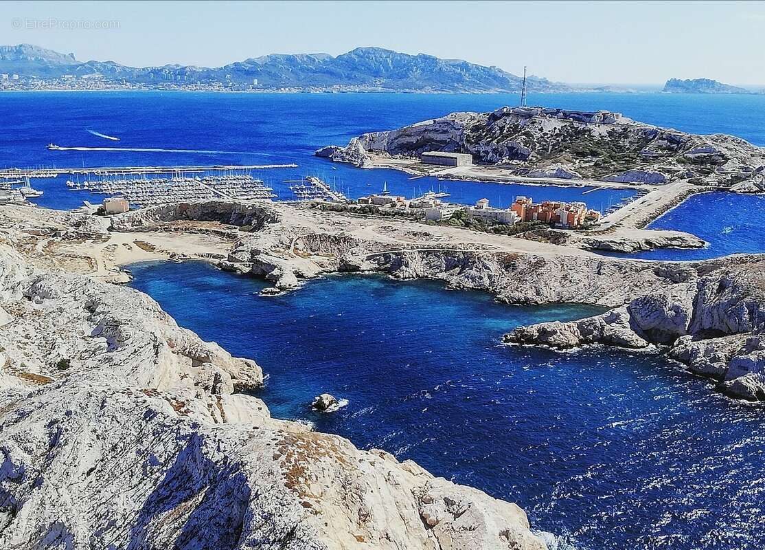 Commerce à MARSEILLE-7E