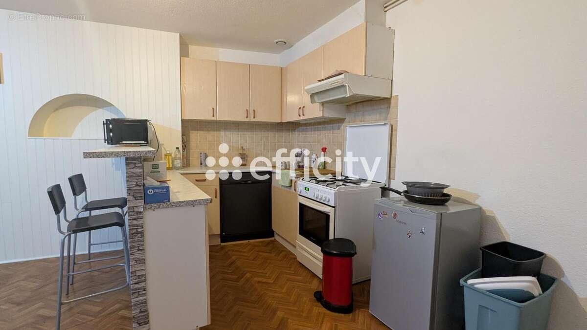 Maison à SAINT-REMY-SUR-DUROLLE