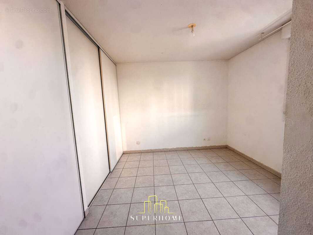 Appartement à MARSEILLE-9E