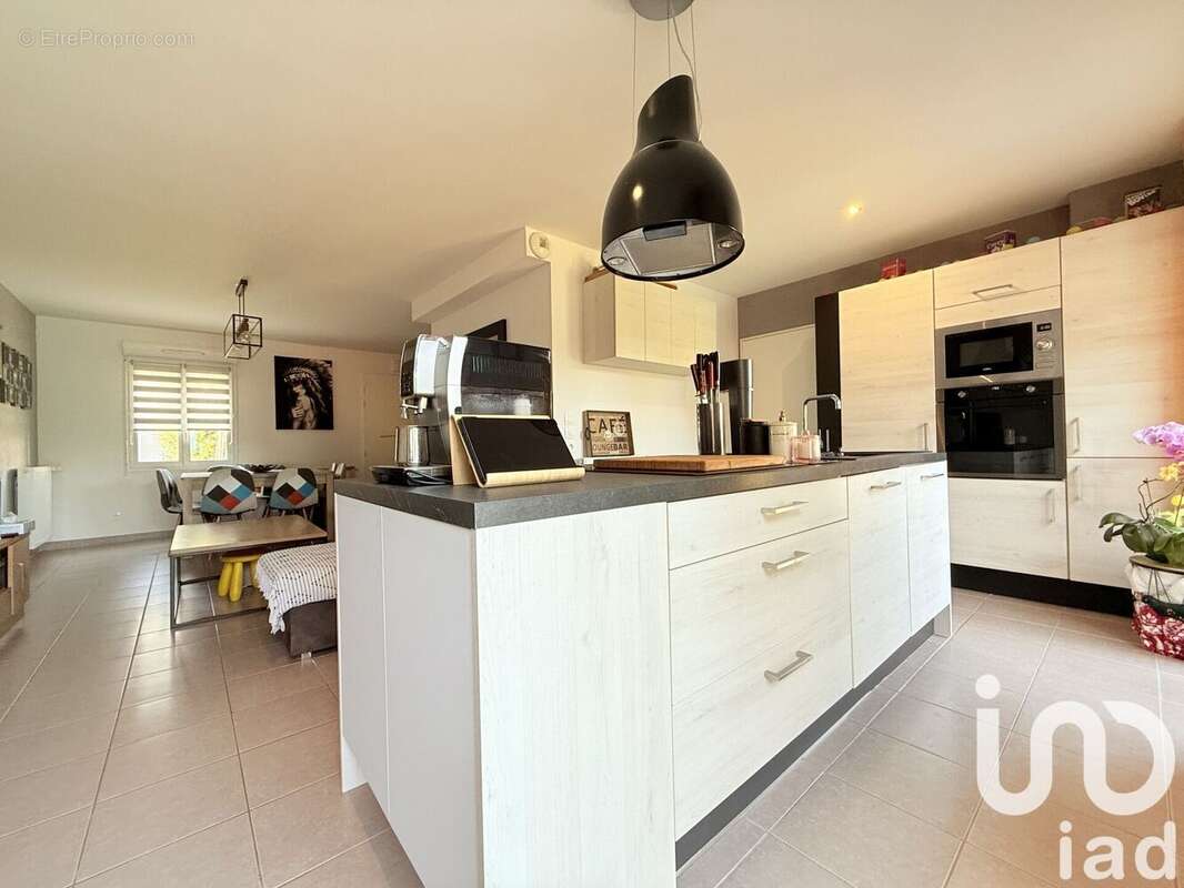 Photo 3 - Maison à THEIX