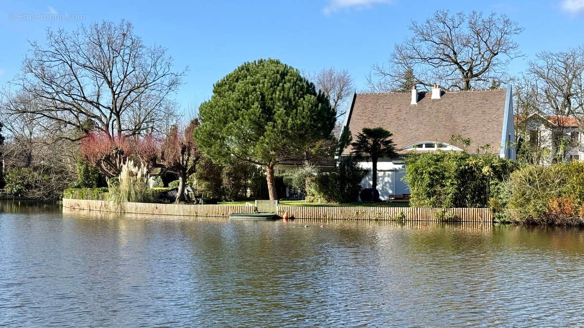 Maison à ENGHIEN-LES-BAINS