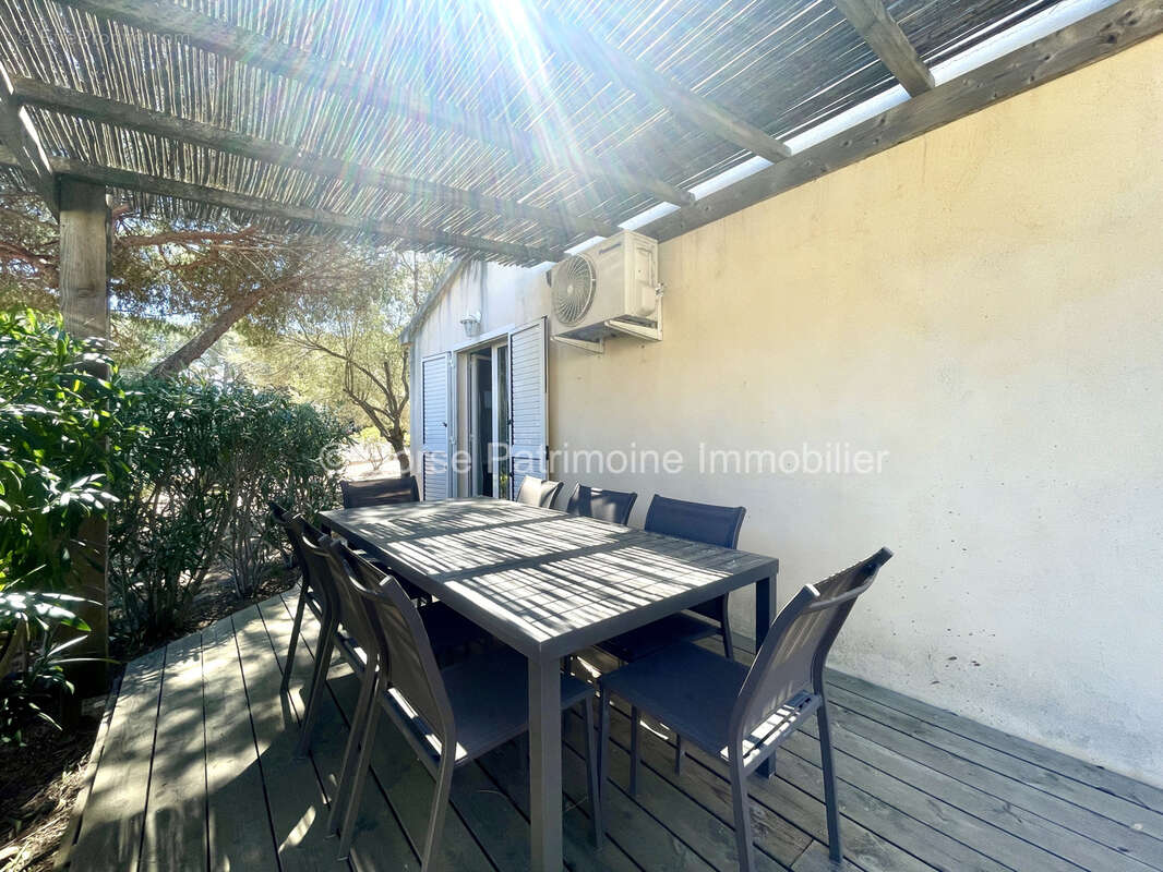 Mini villa en duplex dans une résidence sécurisée route de Palombaggia - photo 9