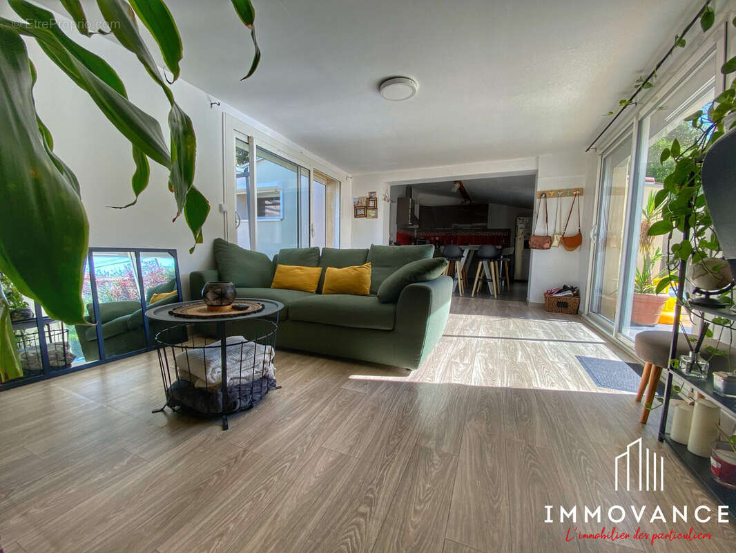 Maison à SUSSARGUES