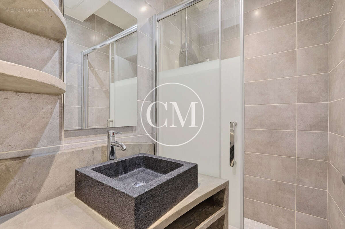 Appartement à VERSAILLES