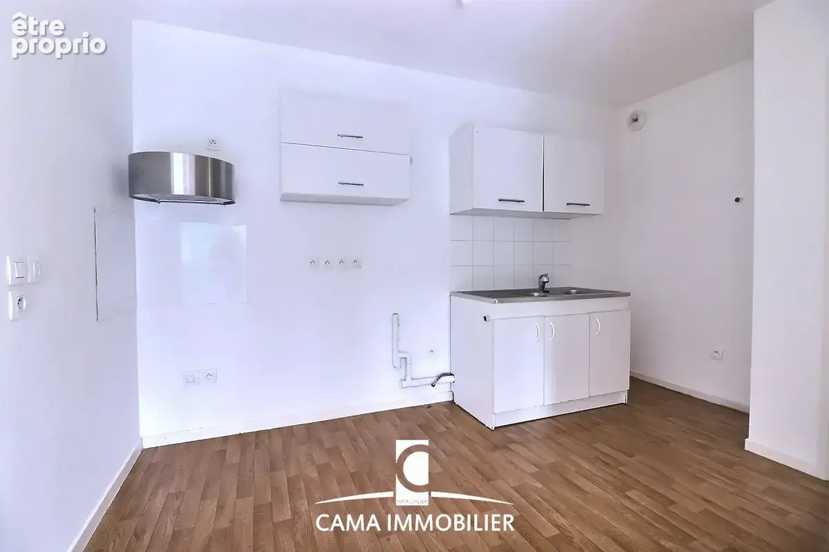 Appartement 3 pièces à vendre à fontenay-le-fleury - double parking en sous-sol - photo 3