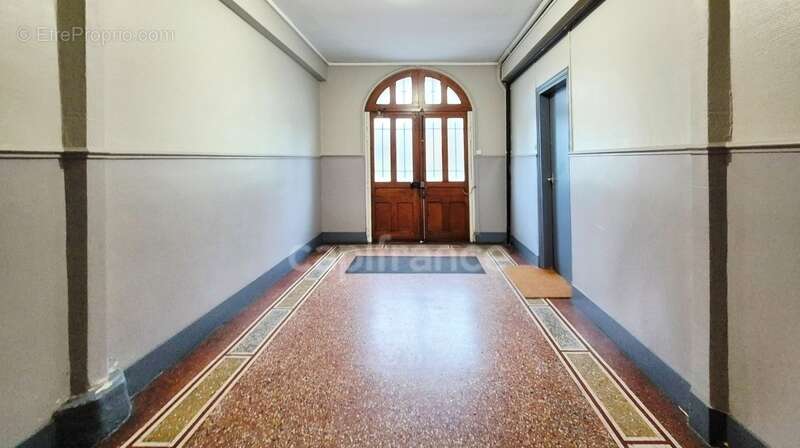 Appartement à vendre 2 pièces - Caves et Grenier à ETAMPES (91) - photo 9