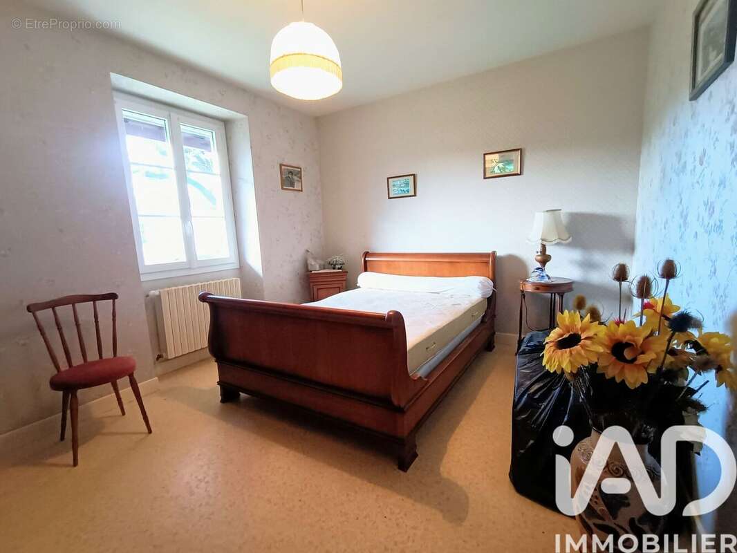 Maison 200 m² à Miers  - photo 8