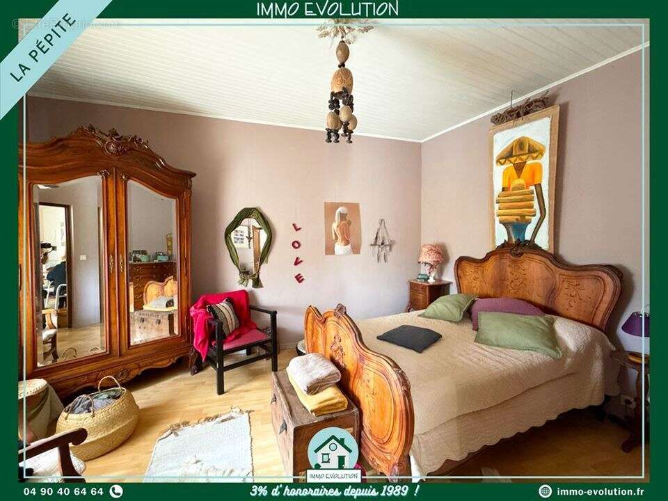 Maison à MORNAS