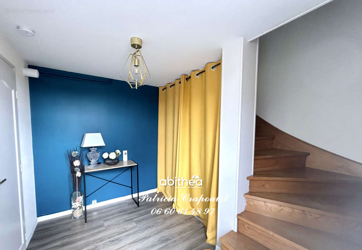 Vars, Maison rénovée de 140 m2 avec sous sol aménagé - 5 chambres - photo 2