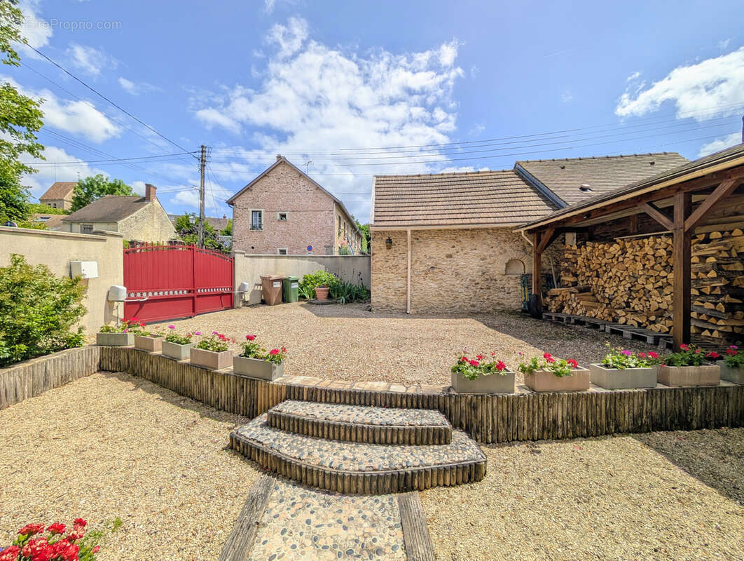 Maison à MONTFORT-L'AMAURY
