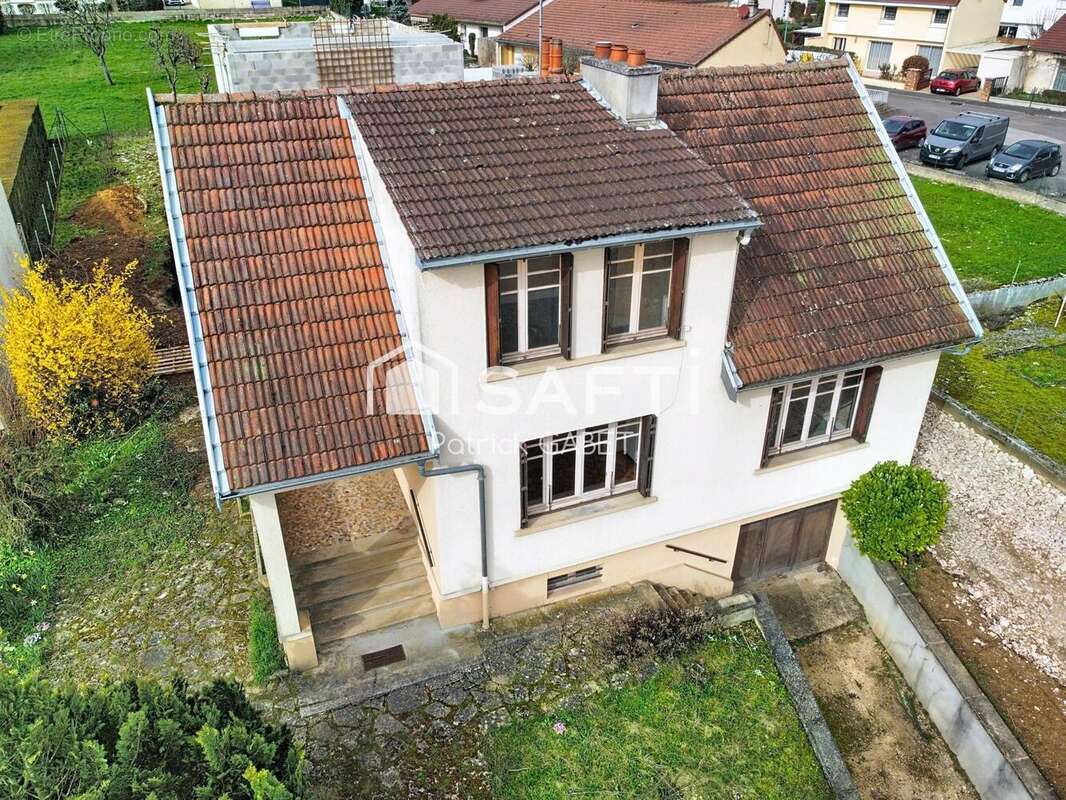 Photo 2 - Maison à SAINT-APOLLINAIRE