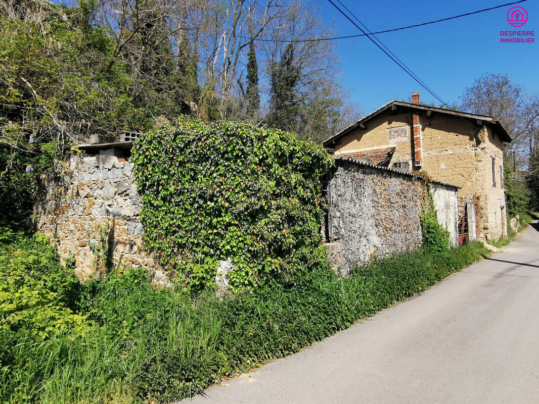 Maison à LIMONY