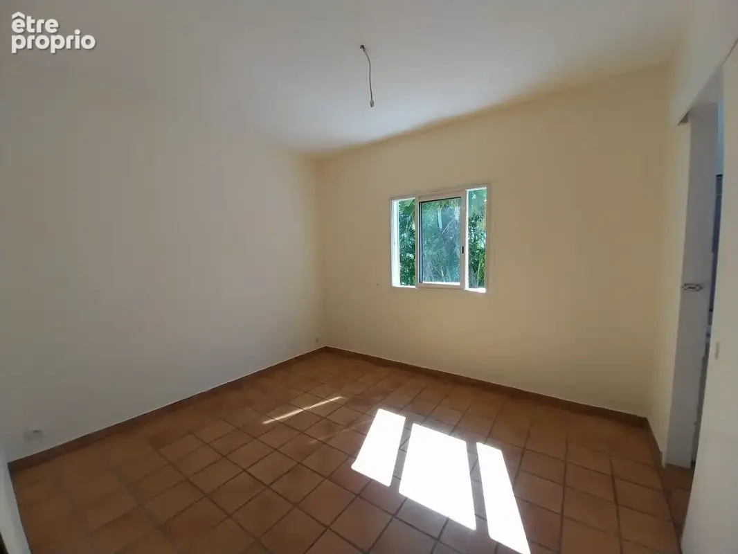 Villa T6 La montagne - quartier Etat Major. - photo 4