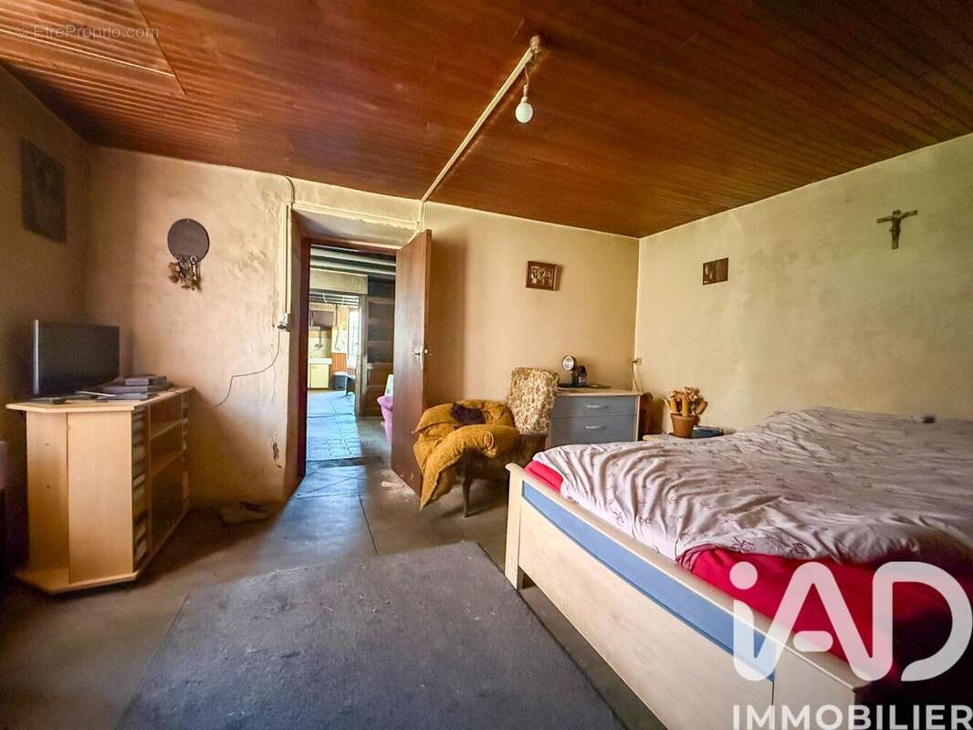 Maison 60 m² à Oradour-Saint-Genest  - photo 7