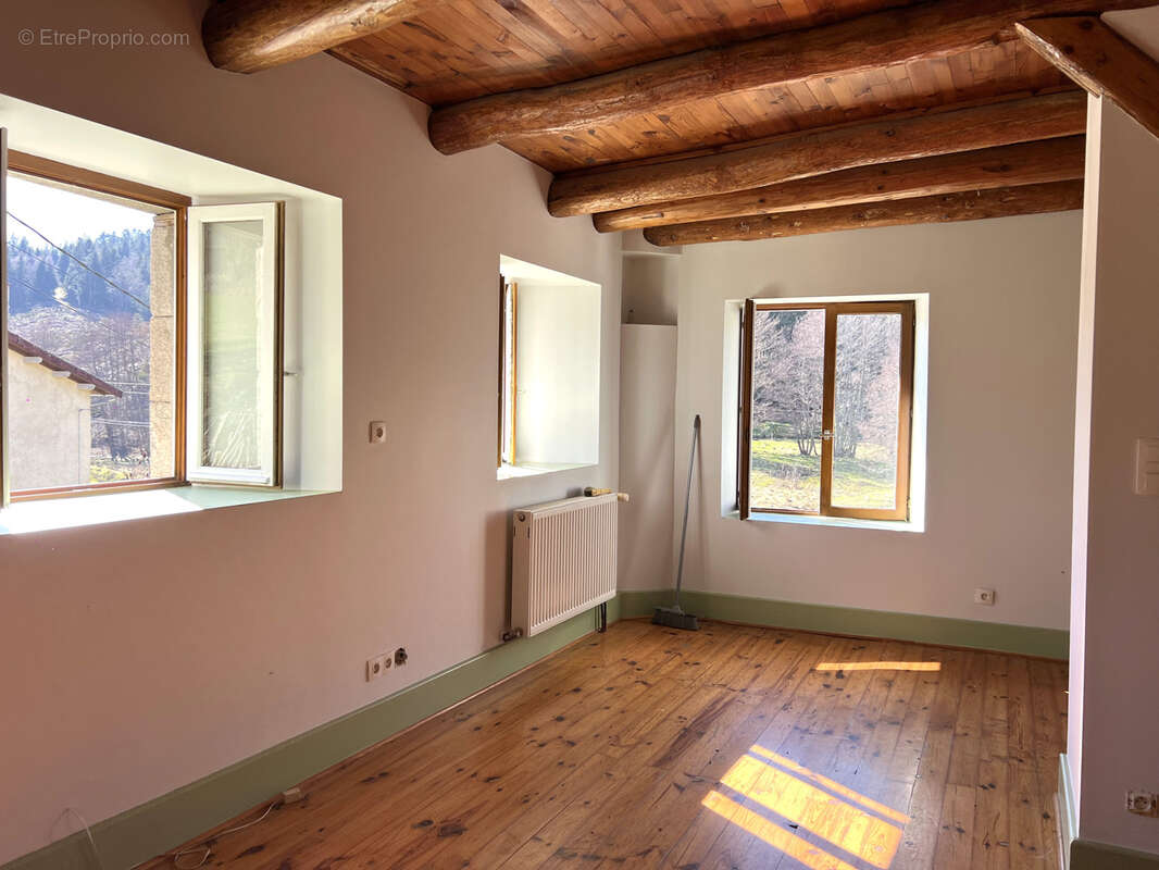 Maison à ALLEGRE