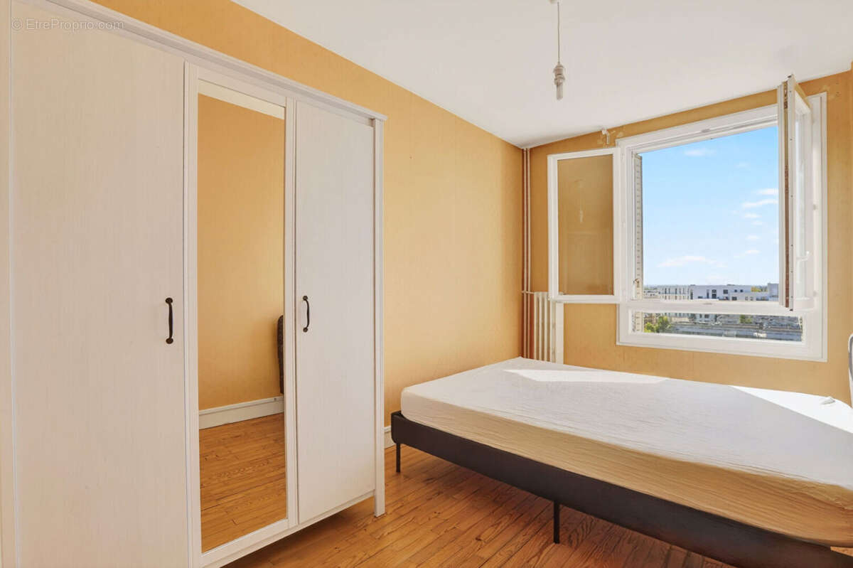 Appartement à COLOMBES