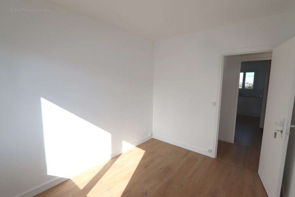Appartement à CLICHY-SOUS-BOIS