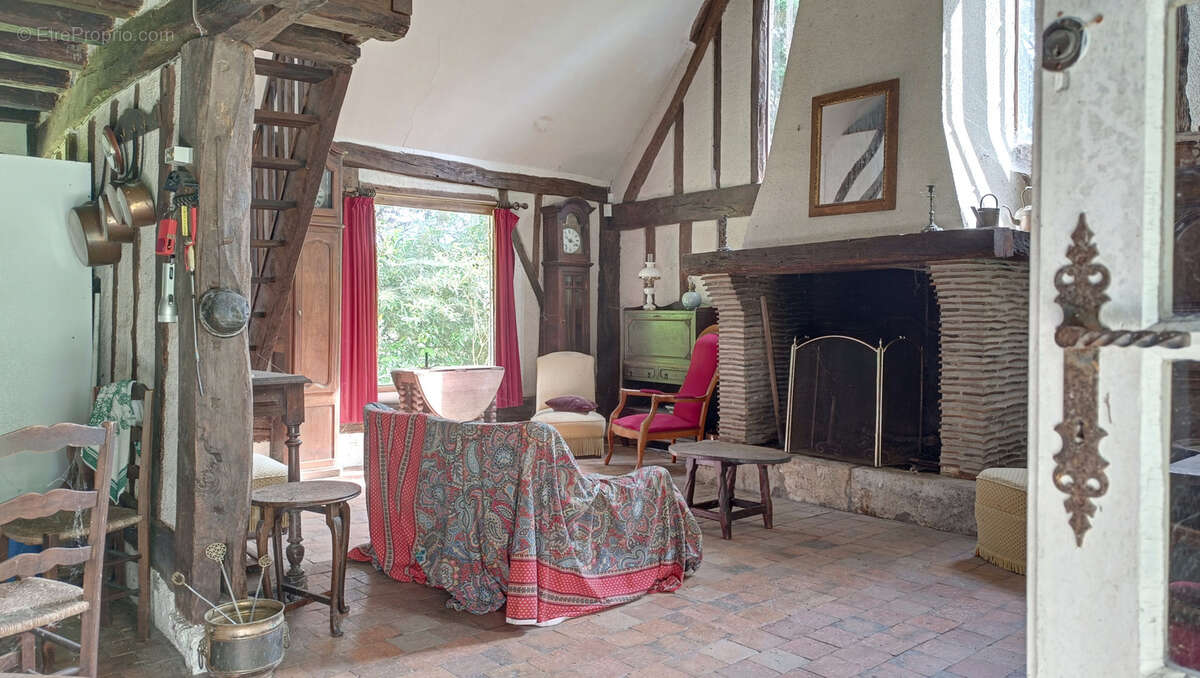Maison à LA FERTE-SAINT-CYR
