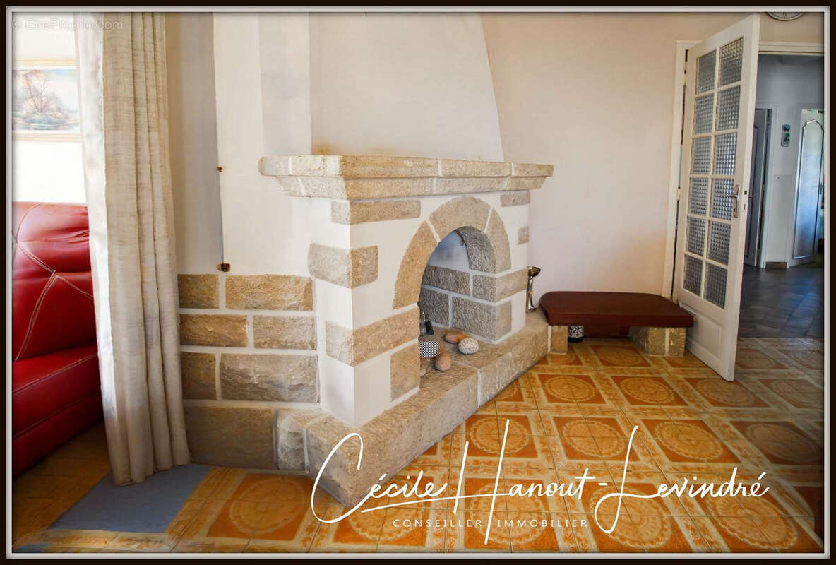 Secteur Baie du Mont-Saint-Michel -  pavillon sur sous-sol 165 M2 - 5 chambres - terrain 1662 m2. - photo 9