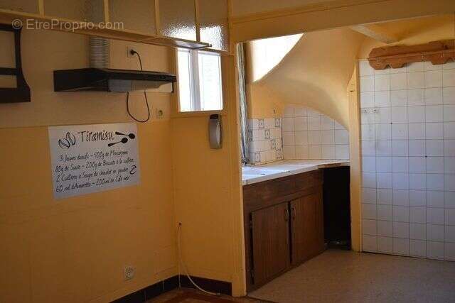 Maison à SALORNAY-SUR-GUYE