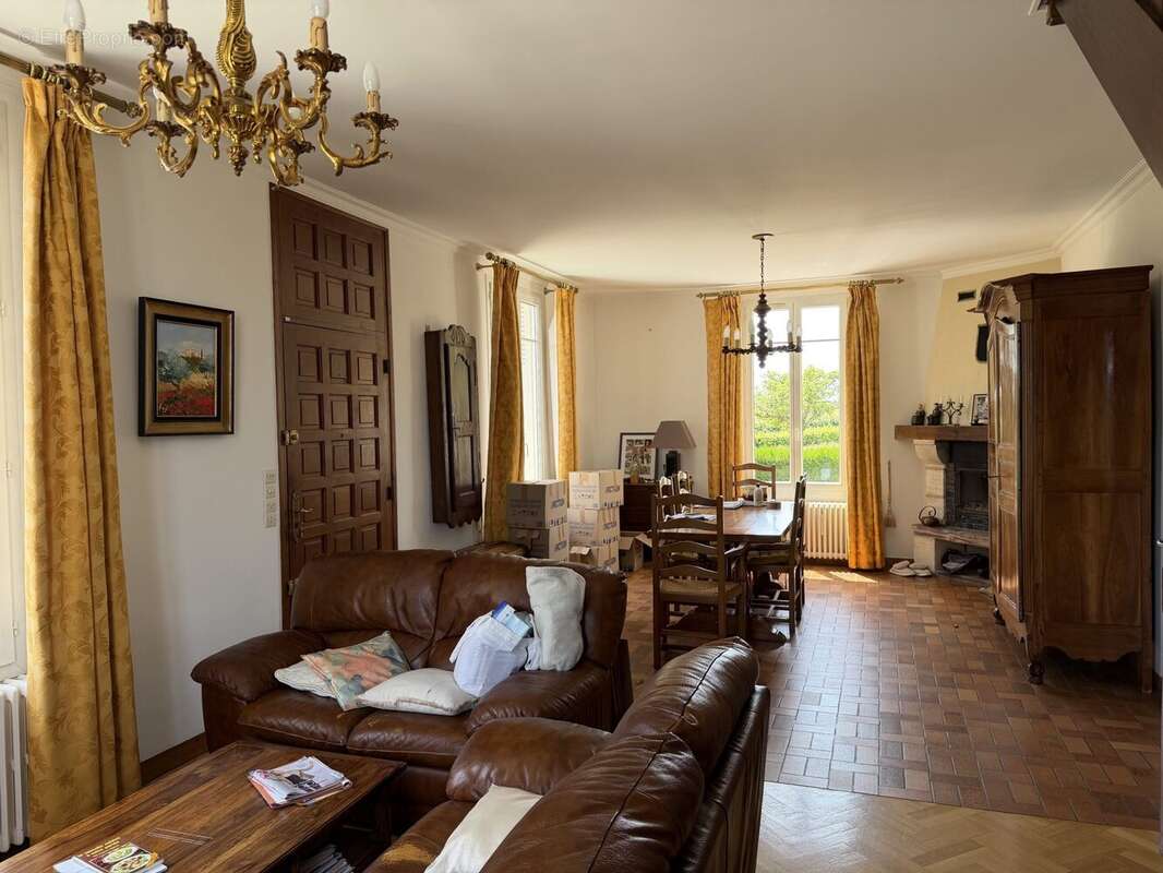 Maison à BERNAY