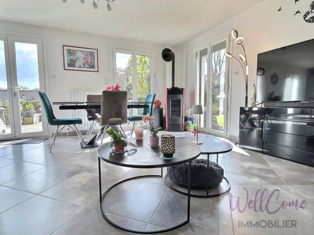 Appartement à GRESY-SUR-AIX