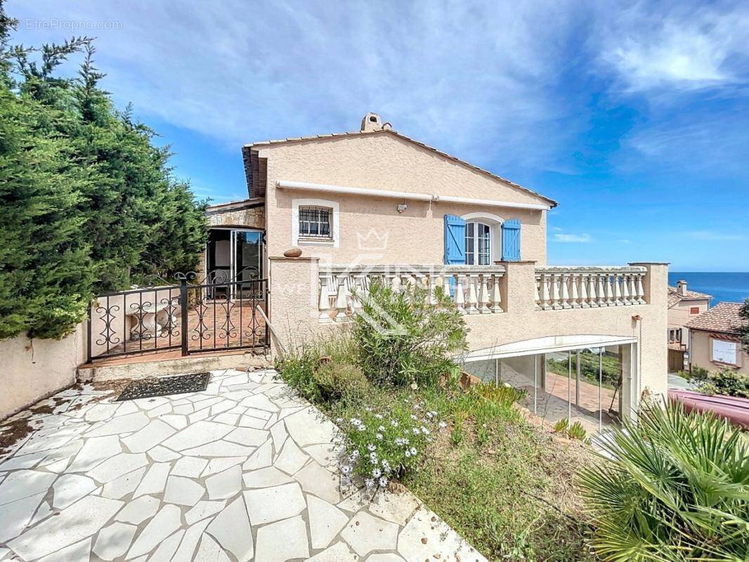 Maison à SAINT-RAPHAEL