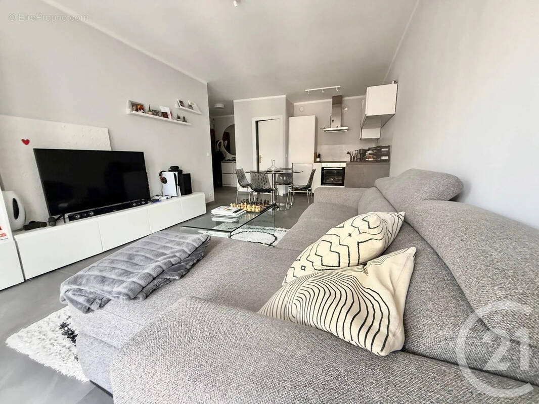 Appartement à ROQUEBRUNE-CAP-MARTIN