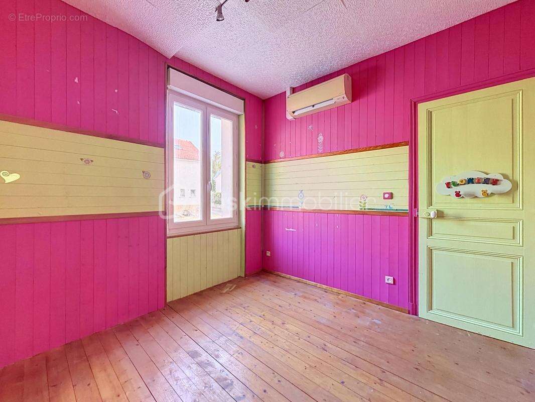 Maison à rénover – 145 m² – Nesles-la-Montagne - photo 2
