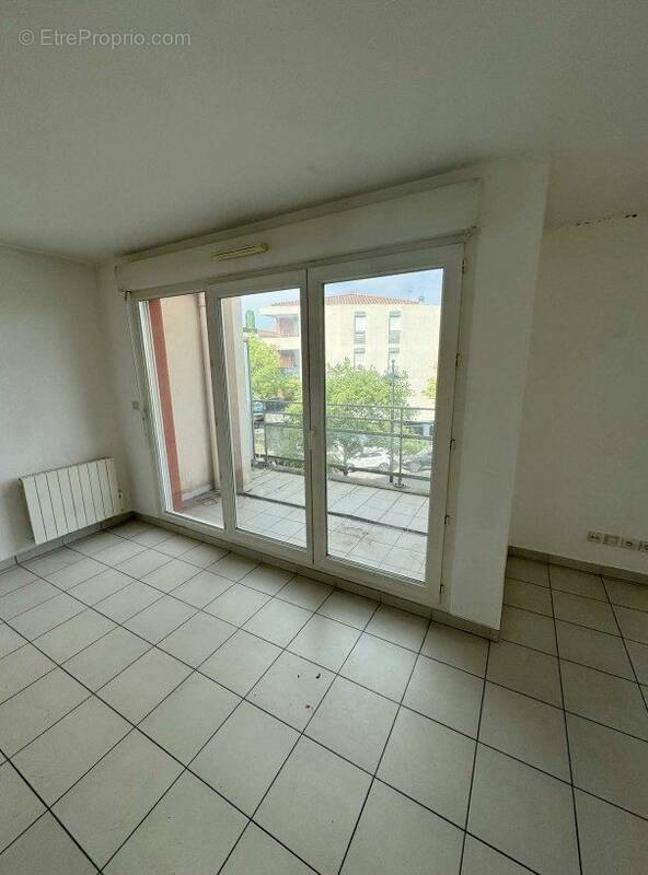 Appartement à MEYZIEU