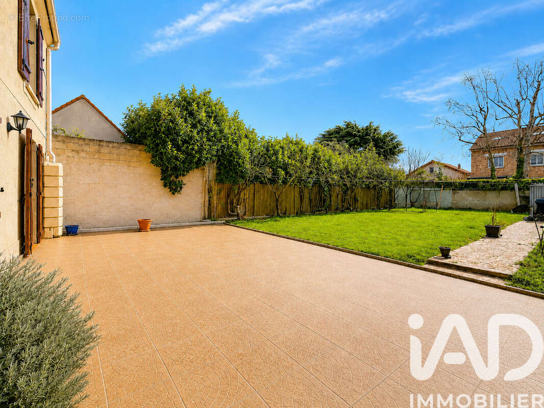 Photo 2 - Maison à VIGNEUX-SUR-SEINE