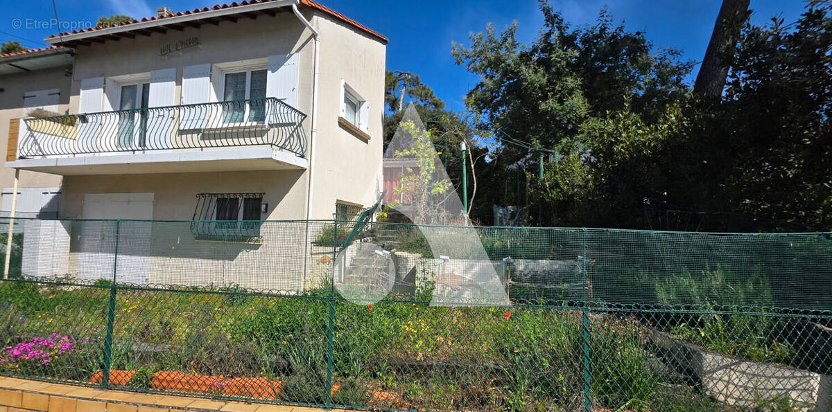 Maison à LA TREMBLADE