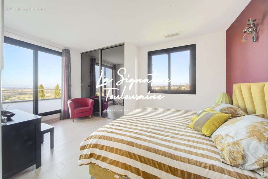 Maison à LACROIX-FALGARDE