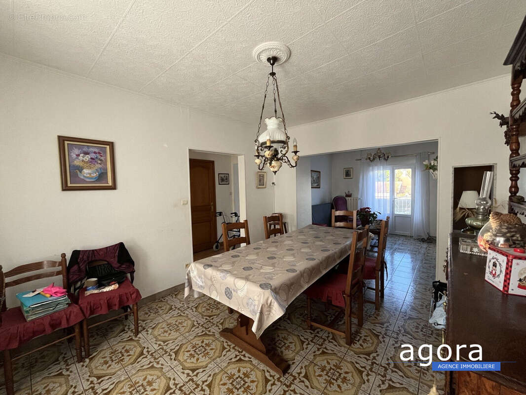 Maison à SAINTE-MARIE-AUX-CHENES