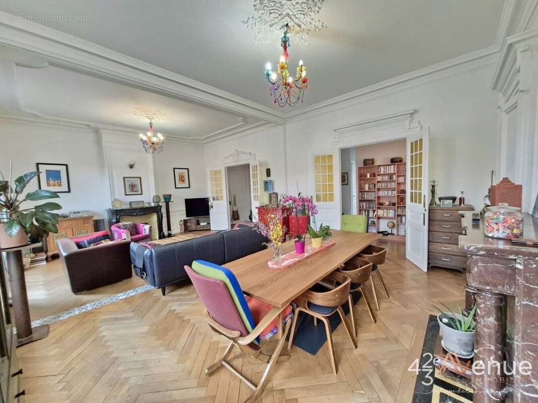 Appartement à SAINT-ETIENNE