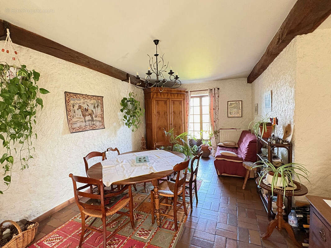 Maison à MONTLOUIS-SUR-LOIRE