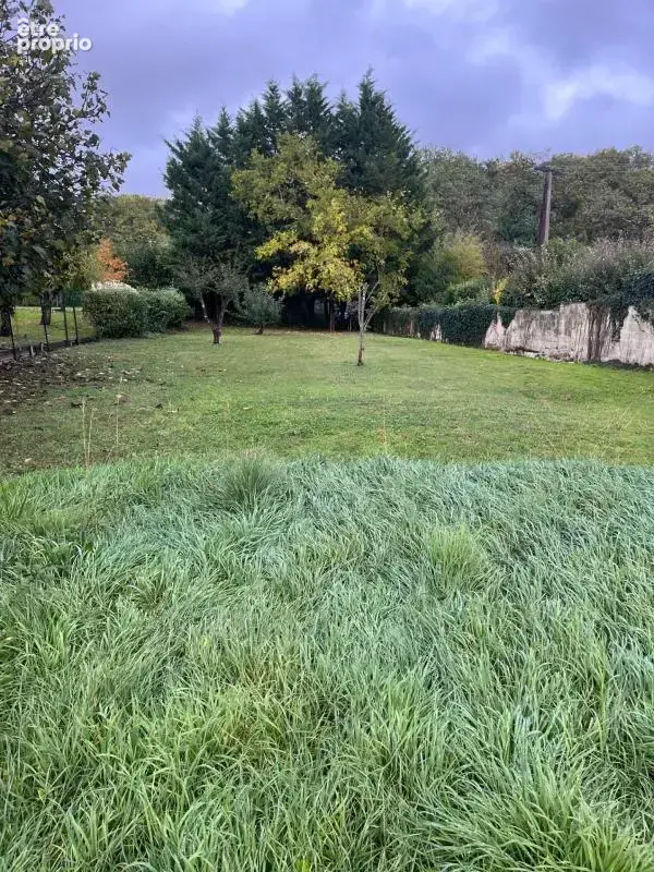 Terrain à vendre de 1 547,00 m² avec piscine 12*6 à BEYCHAC ET CAILLAU (33) - Golf de Teynac - photo 3