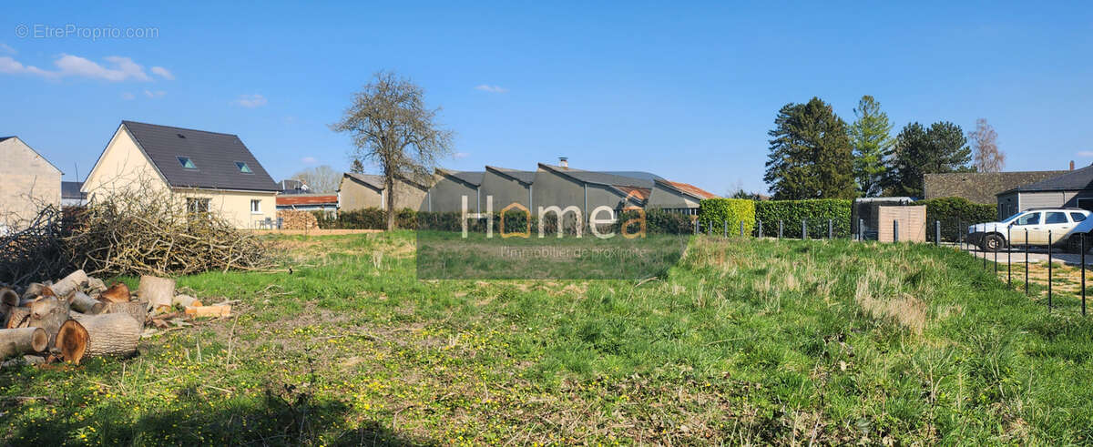 Terrain à SAINT-NICOLAS-D'ALIERMONT