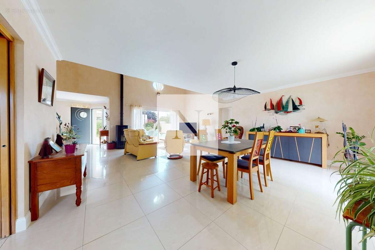 Maison 169 m² à Marsilly  - photo 6