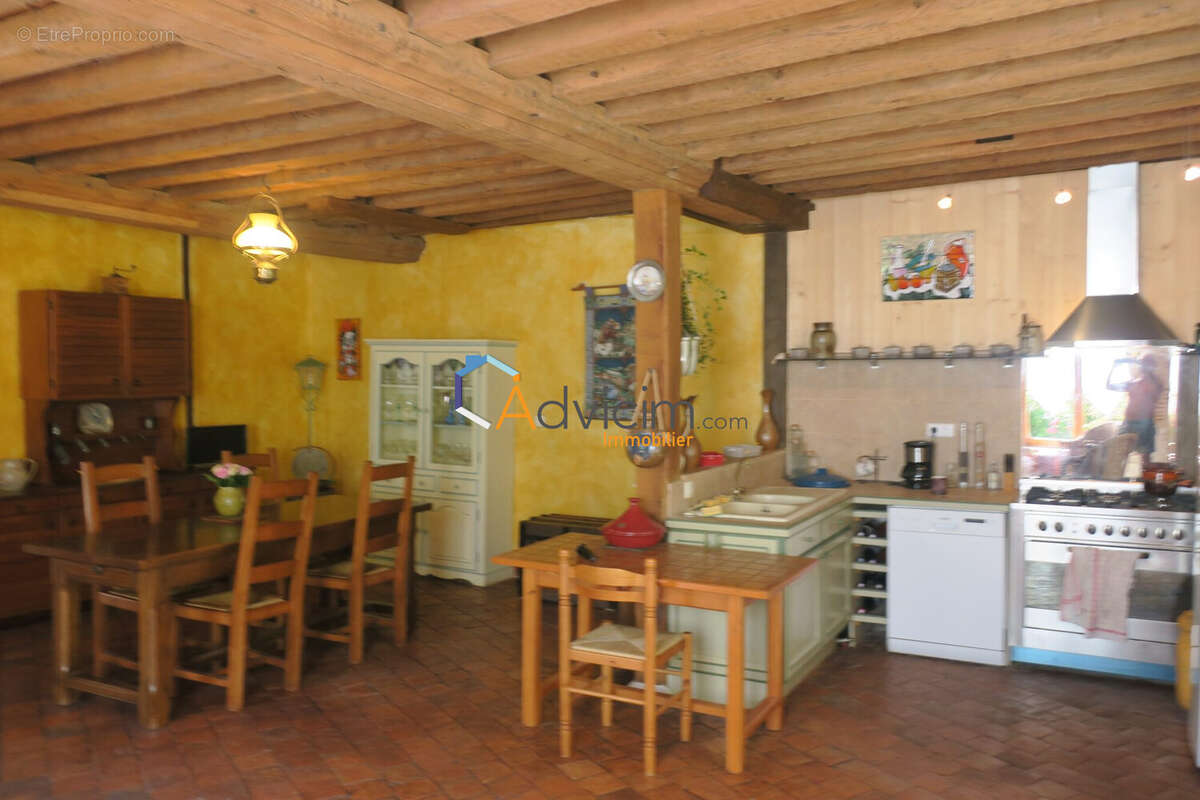 Maison 240 m² à Meung-Sur-Loire  - photo 5