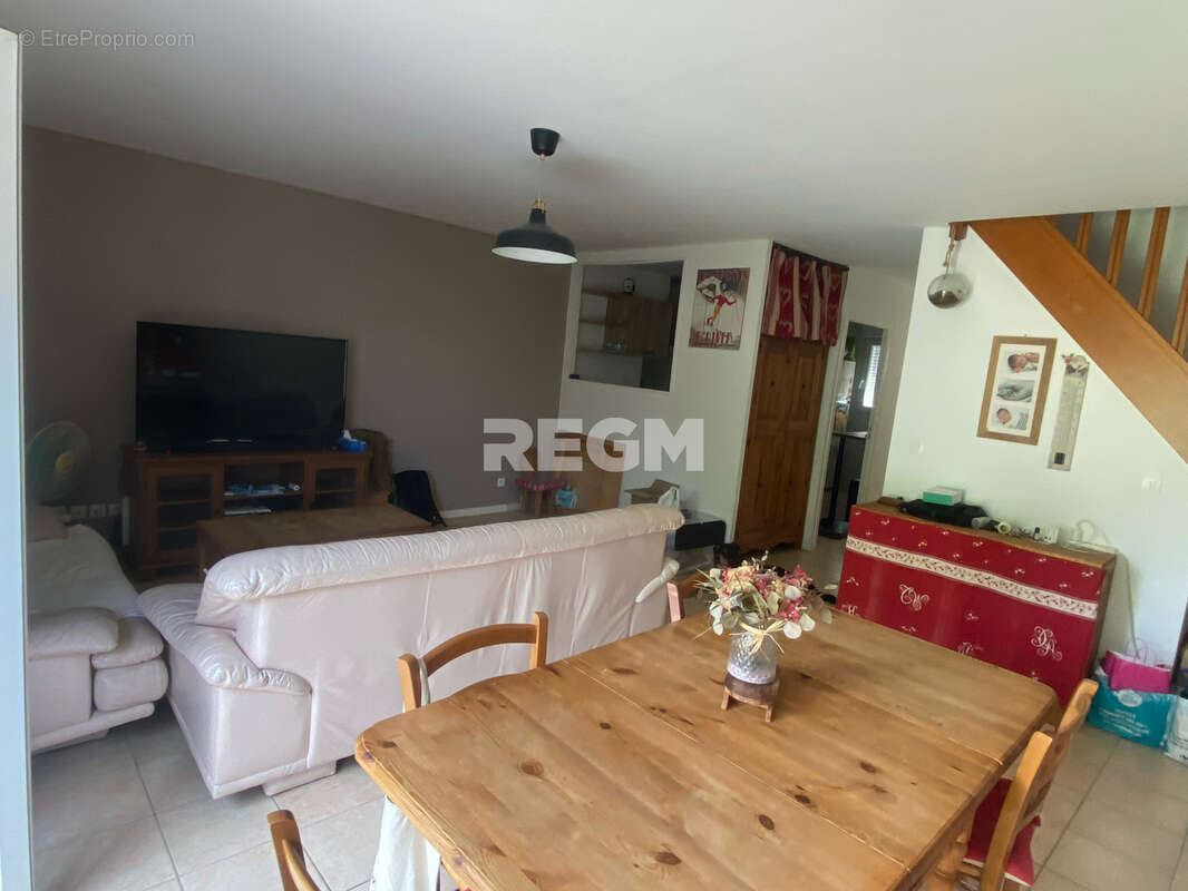 Maison 80 m² à Morigny-Champigny  - photo 12