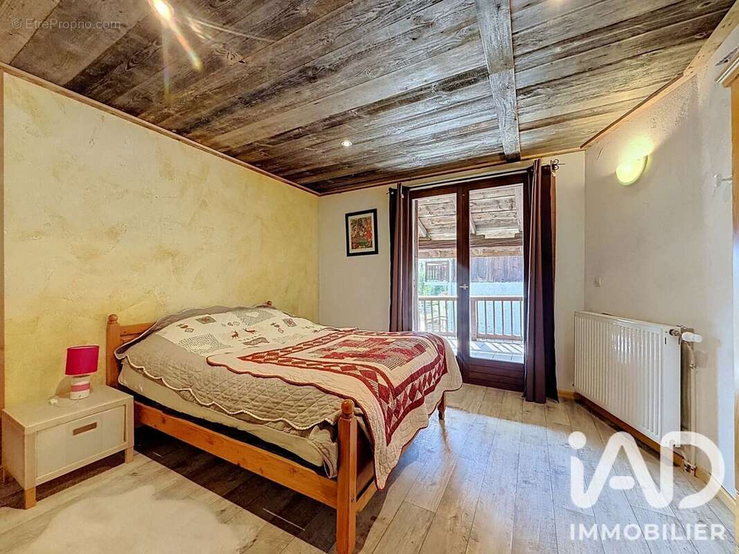 Maison 140 m² à Taninges  - photo 8