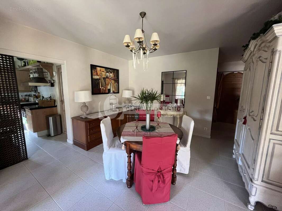 Maison à SAINT-MARTIN-DE-CRAU