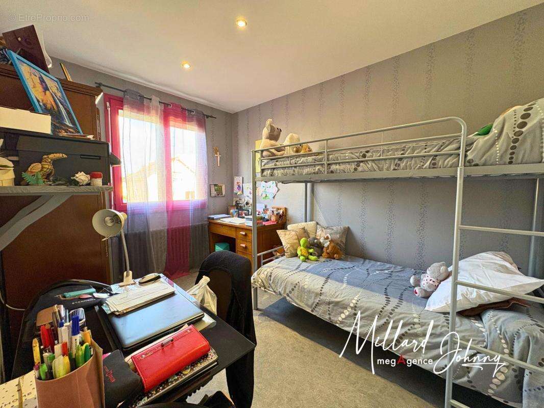 Maison à TOULON-SUR-ARROUX