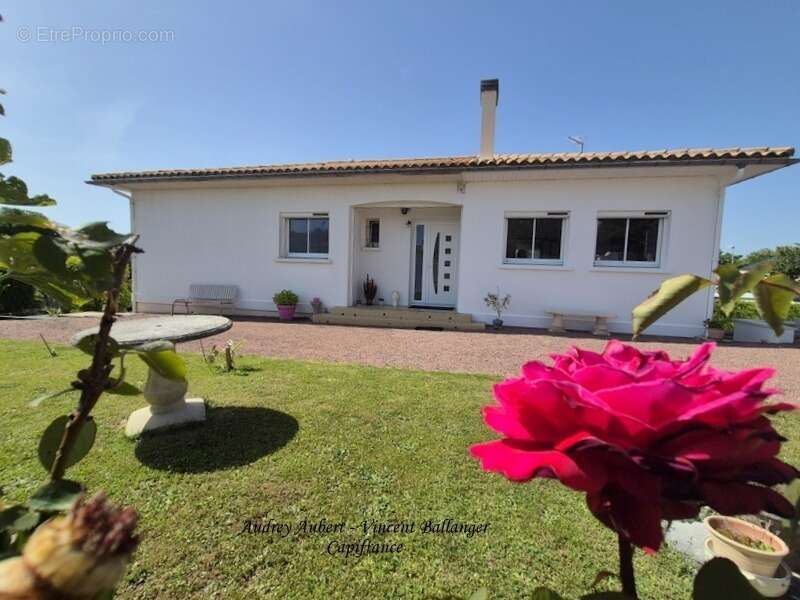 Maison à TONNAY-BOUTONNE