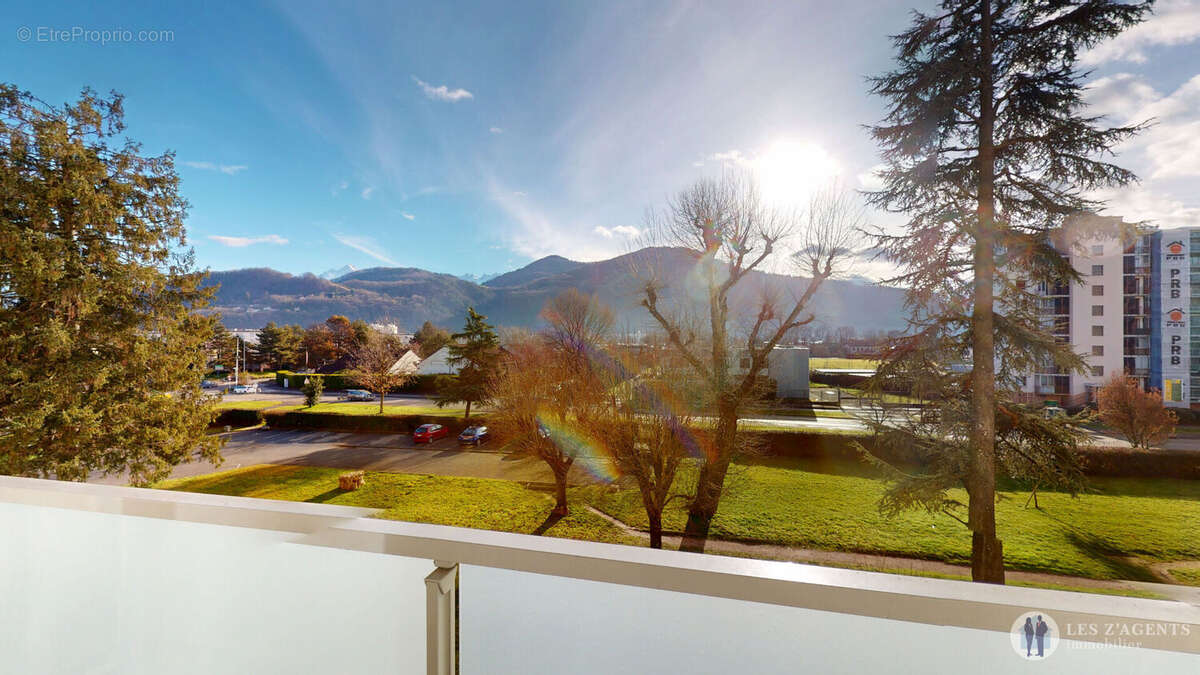 Appartement à SAINT-MARTIN-D'HERES