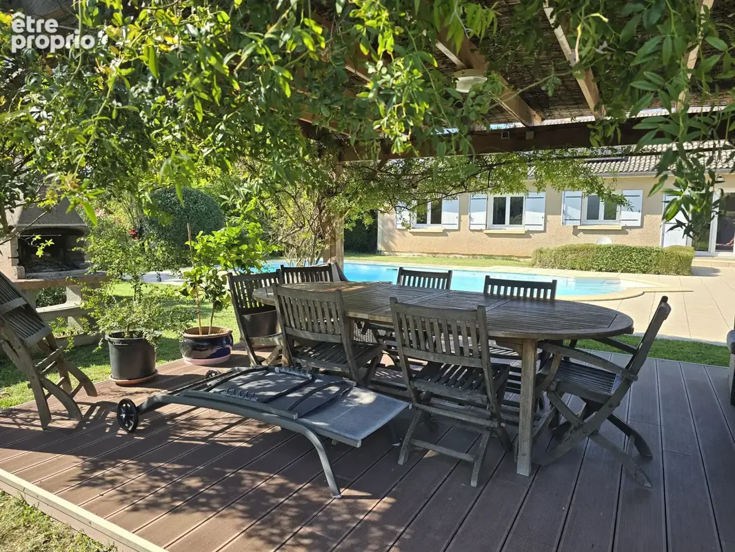 Maison familiale avec piscine - photo 1
