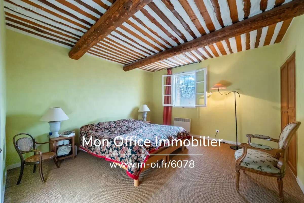 Maison à ROUSSILLON